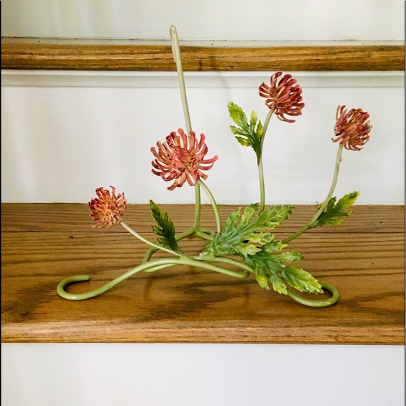 Vintage Floral Plate Frame Book Holder - Picture 3 of 4